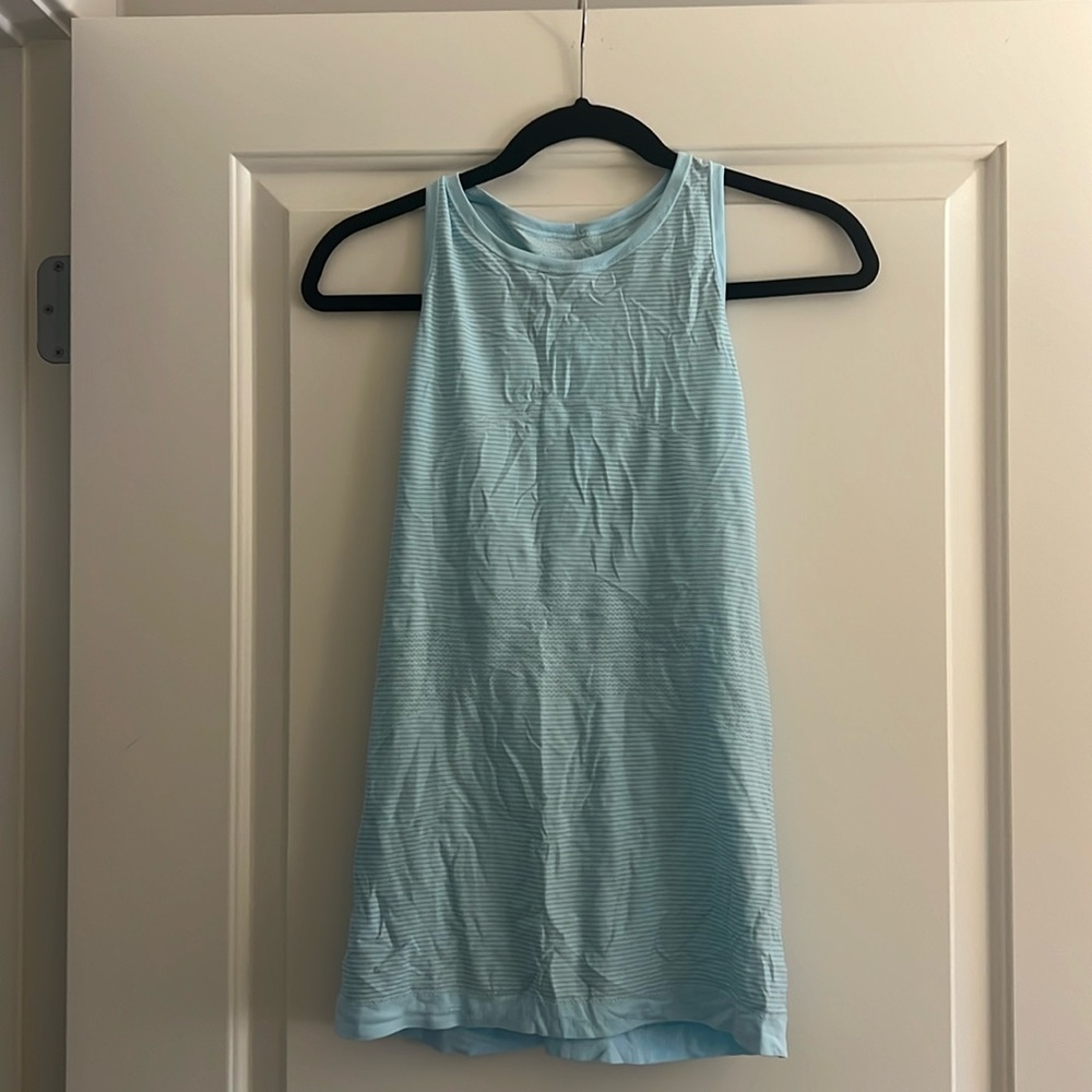 Lululemon tank top